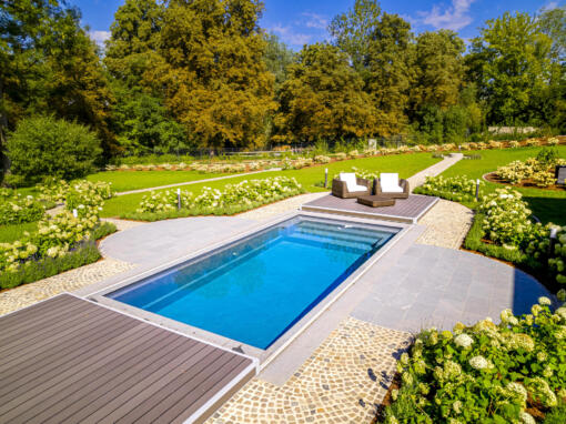 Novacomet Schwimmbecken mit Pooldeck